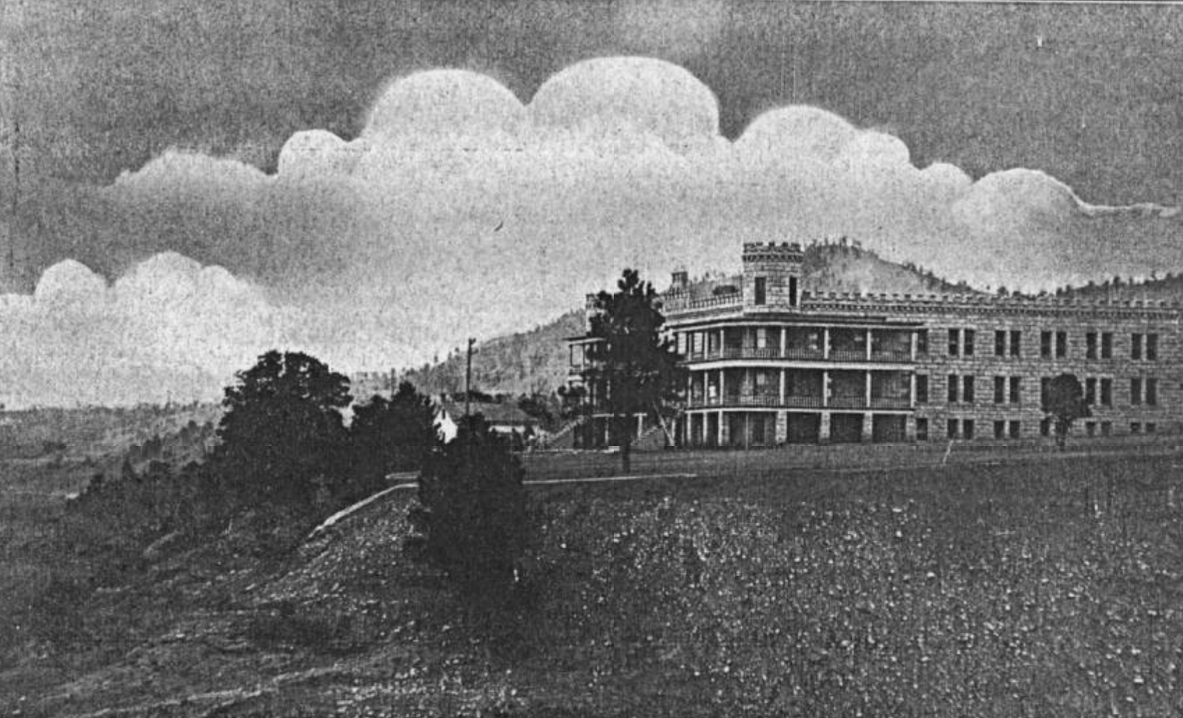 29) Nichols' Sanitorium — SOAK IN HOT SPRINGS